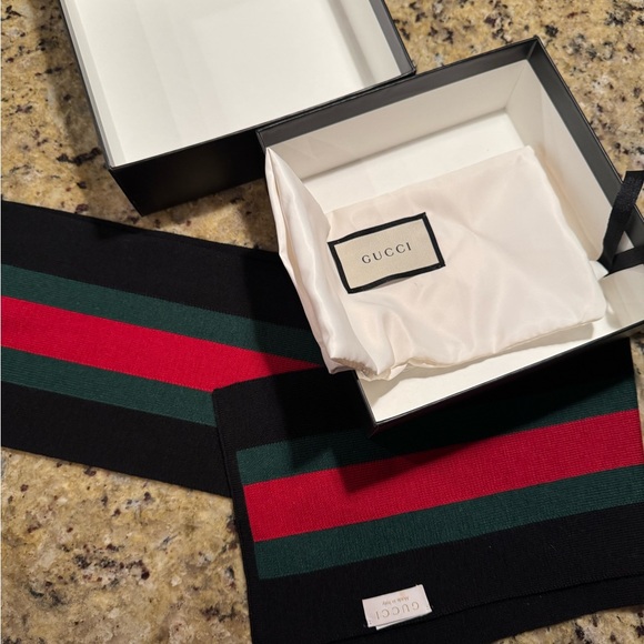 Gucci scarf - Picture 3 of 4